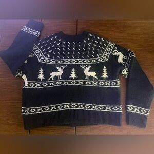 Woman’s medium old navy white & navy reindeer sweater